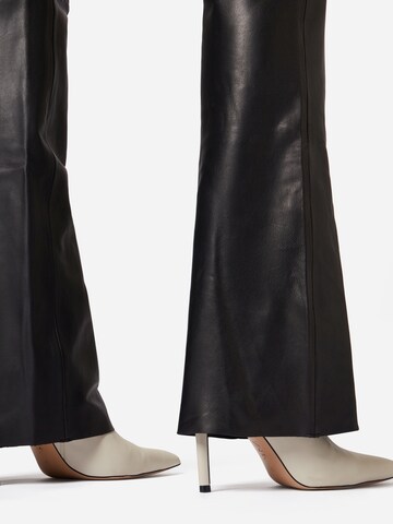 Bootcut Pantaloni di RICANO in nero