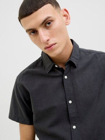 Slim fit Camicia 'JJEBreeze' di JACK & JONES in nero