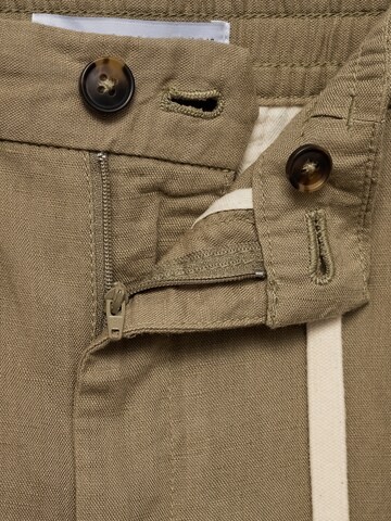 Effilé Pantalon 'Romelino' MANGO MAN en vert