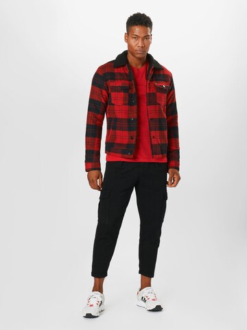 ALPHA INDUSTRIES Shirt in Rood