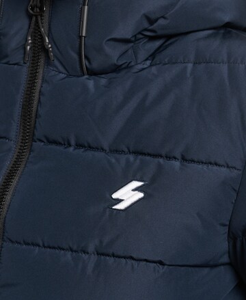 Superdry Зимняя куртка в Синий