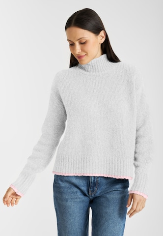 Frieda & Freddies NY Sweater in Grey: front