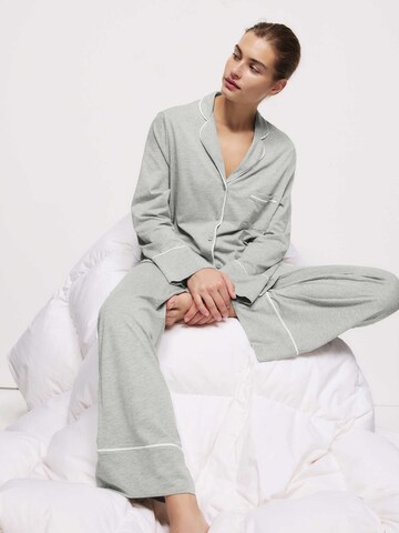 Pigiama di Marks & Spencer in grigio