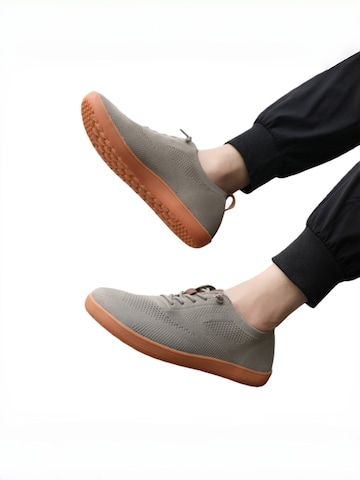 HUSKSWARE Sneakers in Brown