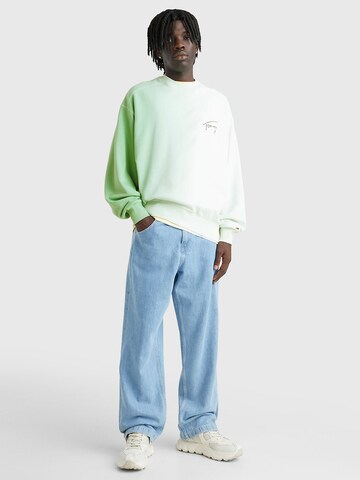 Tommy Jeans Sweatshirt in Green