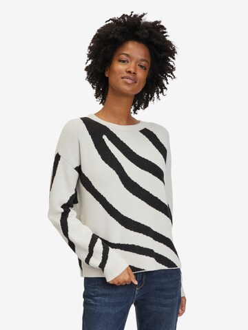 Betty & Co Sweater in White: front