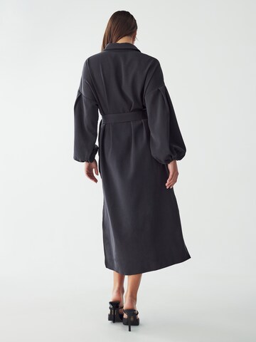 Robe-chemise 'WILLIAM' Willa en gris : derrière