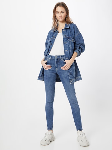 Skinny Jeans di Superdry in blu