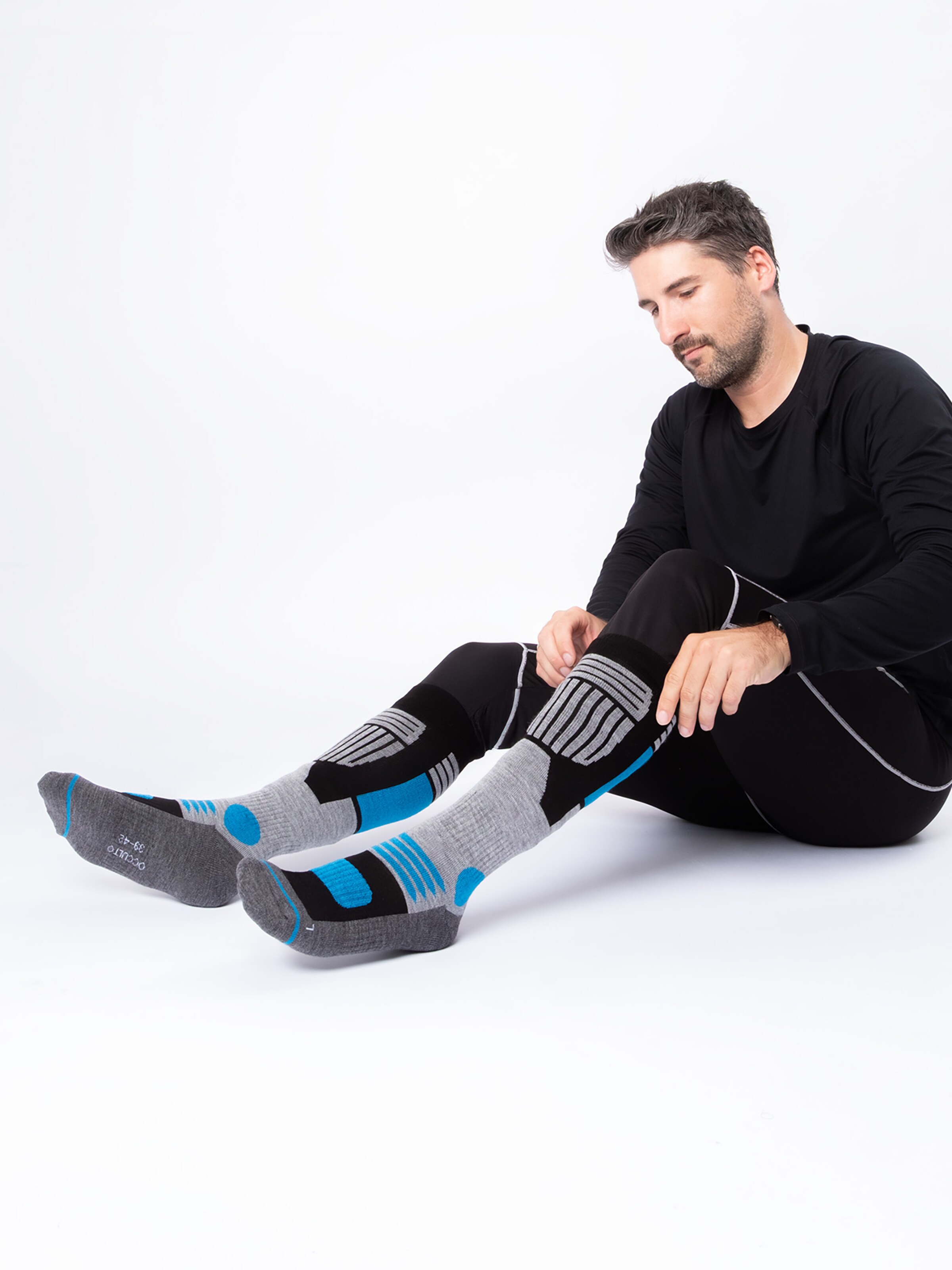 Occulto - Calcetines deportivos 'Ski Felix' en gris: frente