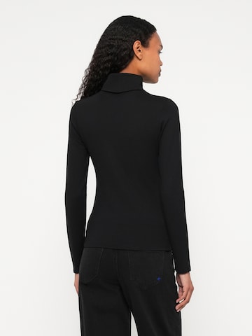 KARL LAGERFELD JEANS Shirts i sort: tilbage