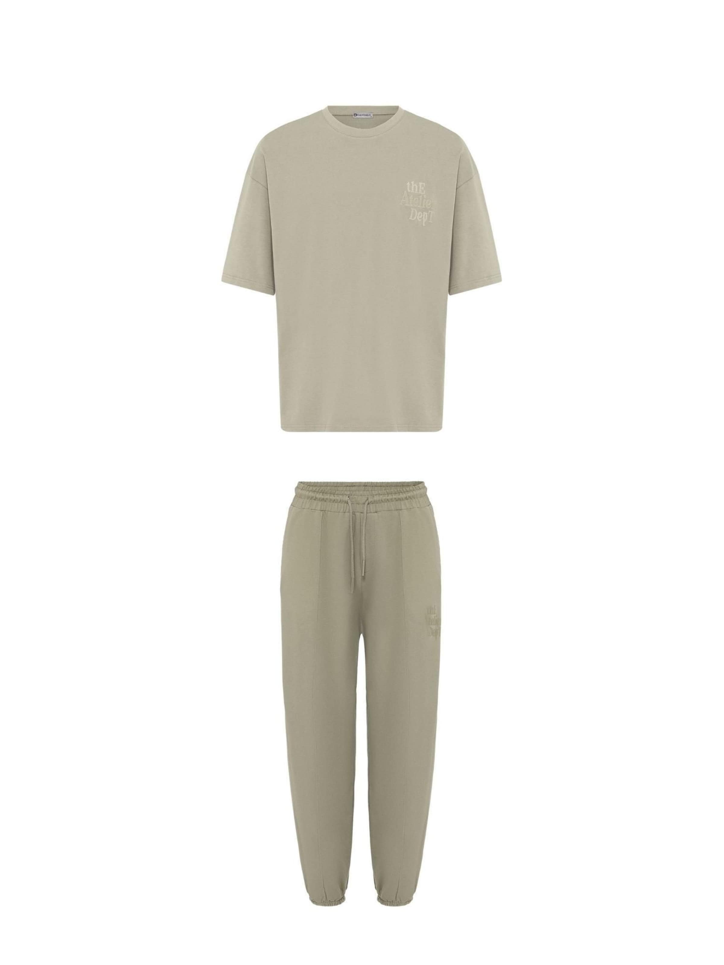 zaļš Dandalo Mājas apģērbs: no priekšpuses