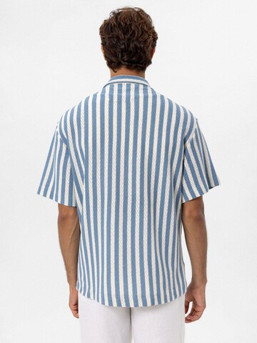 Antioch Regular fit Button Up Shirt in Blue