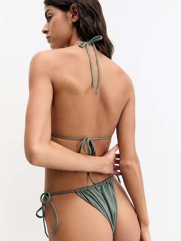 Pull&Bear Bikini hlačke | zelena barva