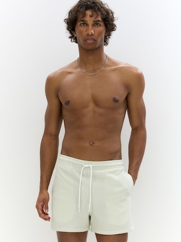Pull&Bear Zwemshorts in Groen: voorkant