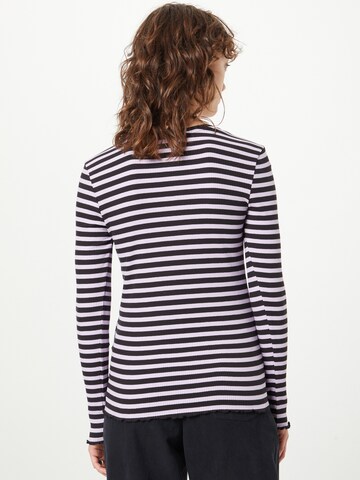 Tricou 'Anna' de la SELECTED FEMME pe mov