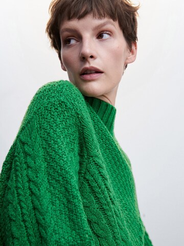 MANGO Sweater 'Bambi' in Green