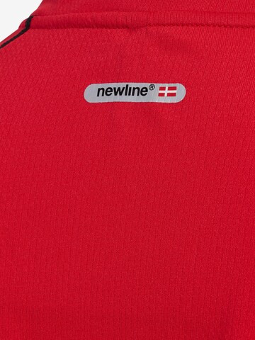 Newline T-Shirt in Rot