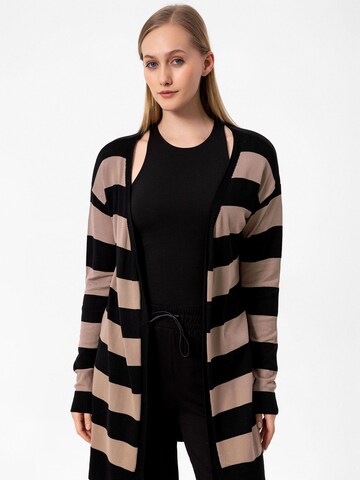 Giacchetta di Anou Anou in beige: frontale