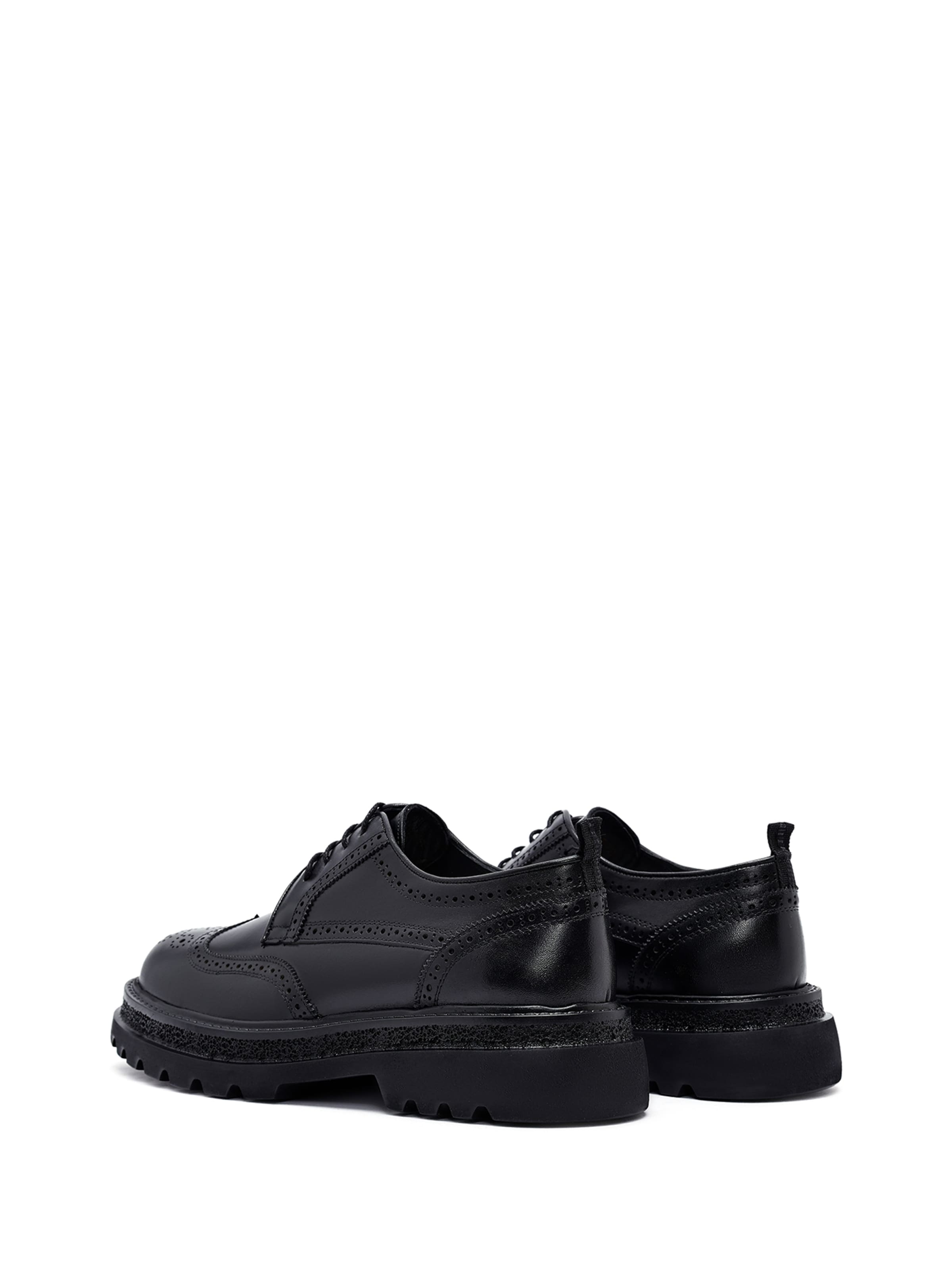Scarpa stringata di Derimod in nero