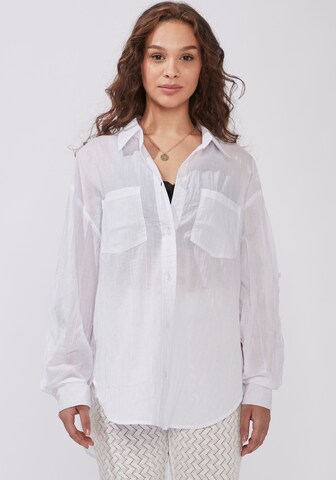 Hailys Blouse in White: front