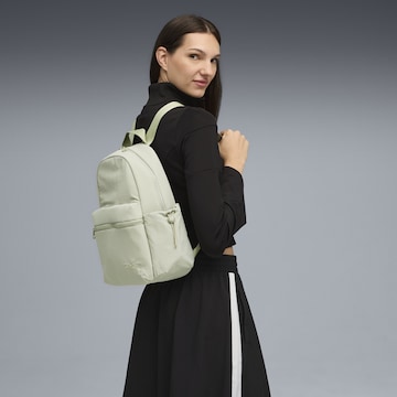 PUMA Rugzak 'HER 13 l ' in Groen: voorkant