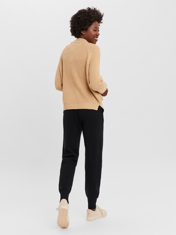 VERO MODA Neulepaita 'Lea' värissä beige