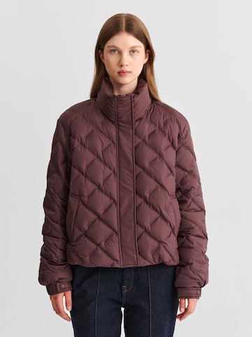 TATUUM - Chaqueta de invierno 'INAGI' en rojo: frente