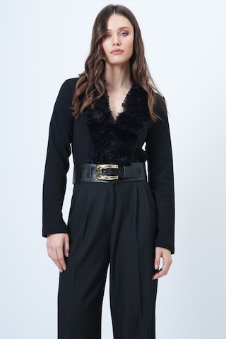 Trend Alaçatı Stili Blouse in Zwart: voorkant