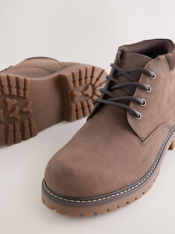 Next - Sapato com atacadores em castanho