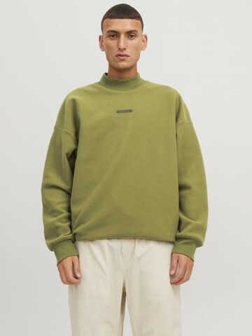 JACK & JONES Sweatshirt i grøn: forside