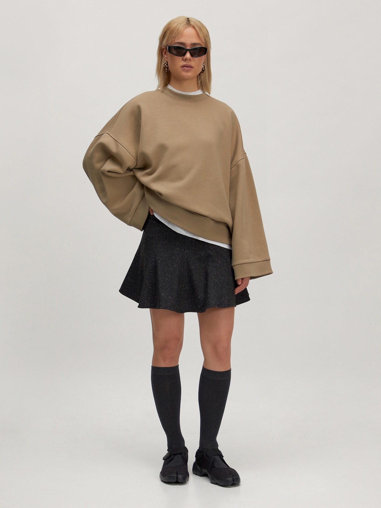 EDITED Produits Sweat-shirt 'Etta' beige