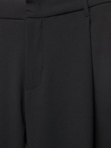 Pull&Bear Loose fit Trousers with creases in Black