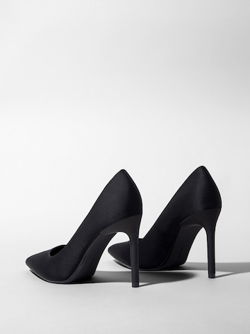 Bershka Pumps in Zwart