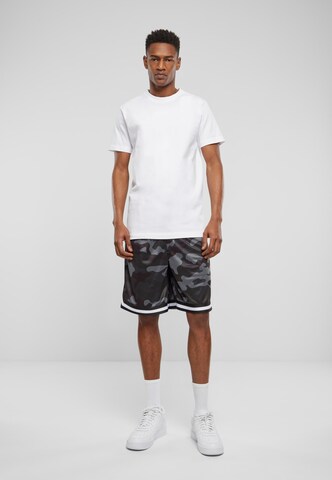 Urban Classics Loose fit Trousers in Brown