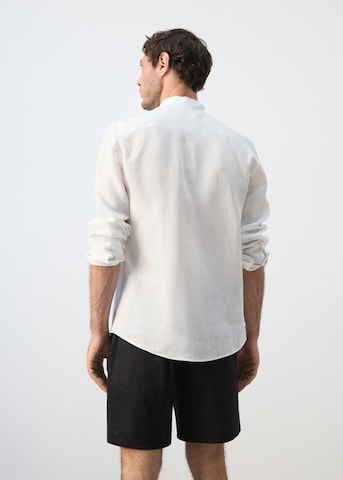 MANGO MAN Regular fit Button Up Shirt 'Chennai' in White