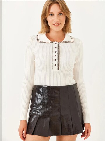 Pullover di Bianco Lucci in beige: frontale