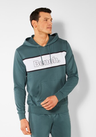 BENCH Sweatshirt in Green: front
