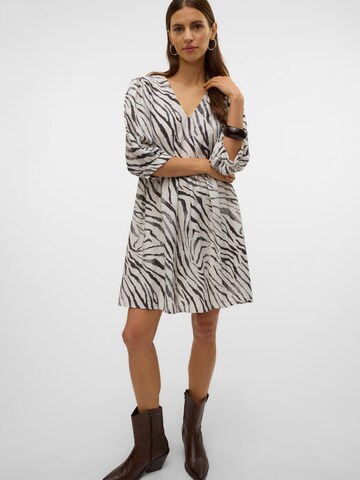 Abito 'VMDORA DESY' di VERO MODA in bianco