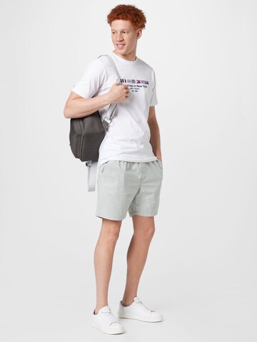 Cotton On Regular Shorts in Grün