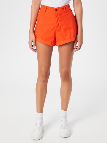 Superdry - Pierna ancha Pantalón chino 'Studios' en naranja: frente