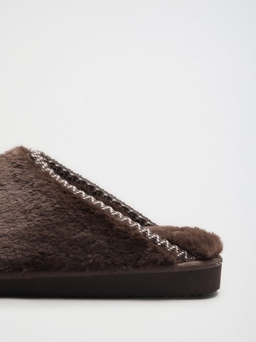Friends Like These Huisschoenen in Bruin