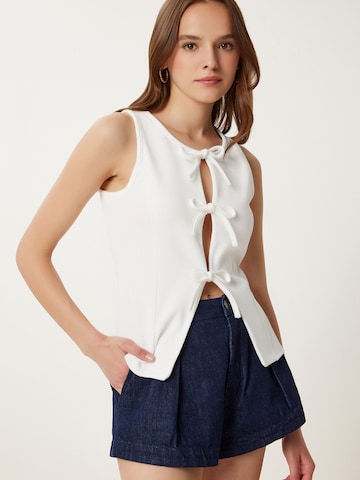 Happiness İstanbul Topp i vit