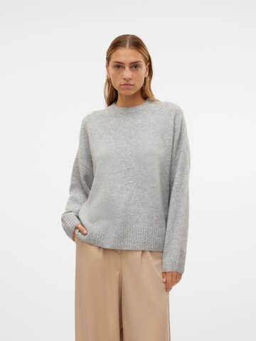 VERO MODA Sweater 'VMBOOM' in Grey