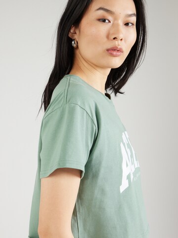AÉROPOSTALE T-Shirt in Grün