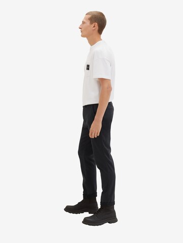 TOM TAILORregular Chino hlače - crna boja