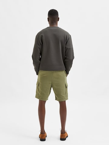 Regular Pantalon cargo 'Portland' SELECTED HOMME en vert