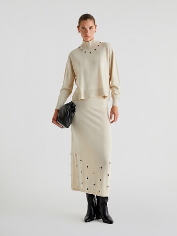 Scalpers Skirt in Beige