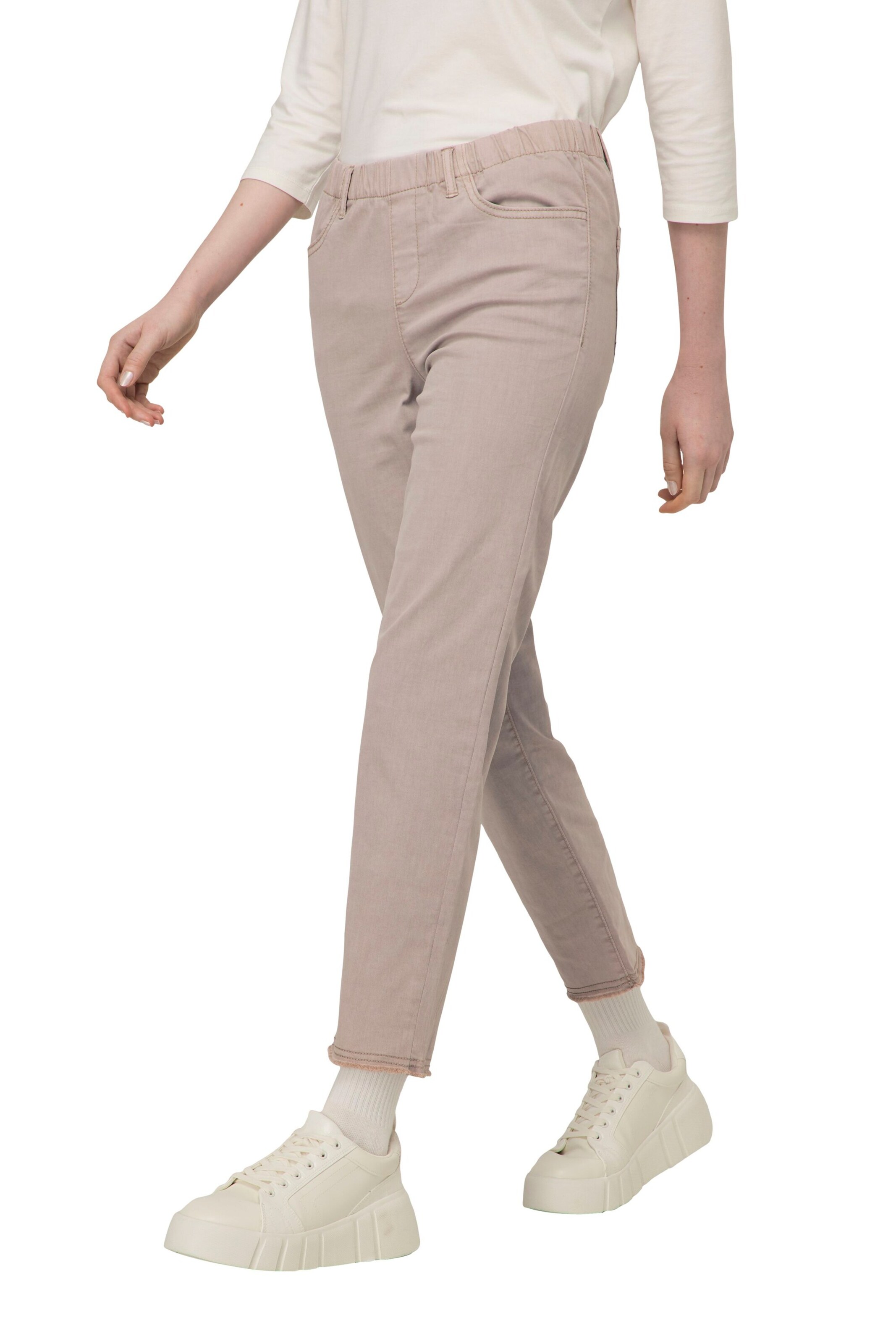 LAURASØN Slim fit Trousers in Beige: front