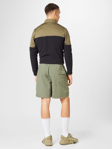 HUF Regular Shorts 'NEW DAY EASY' in Grün