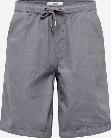 !Solid Regular Pants in Grey: front